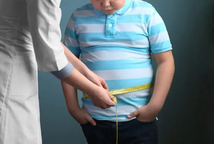 A nivel mundial, tres de cada 10 adolescentes con obesidad no saben que padecen esta enfermedad