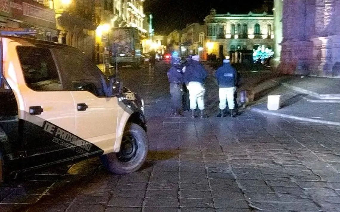 Abandonan seis cuerpos frente a Palacio de Gobierno en Zacatecas