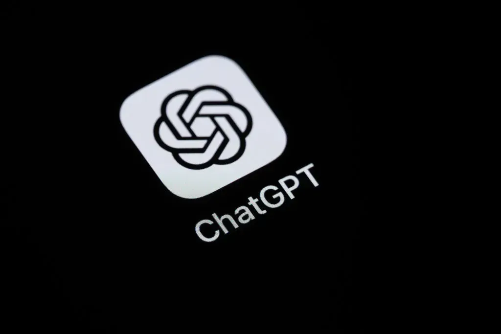 Adolescente evadió medidas de seguridad antes de suicidio planificado con ChatGPT.