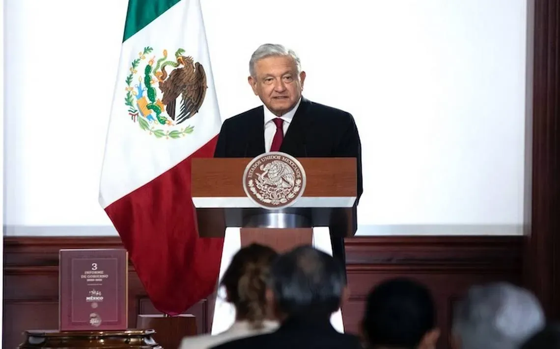 AMLO “presumió” los logros en la primera mitad de su administración