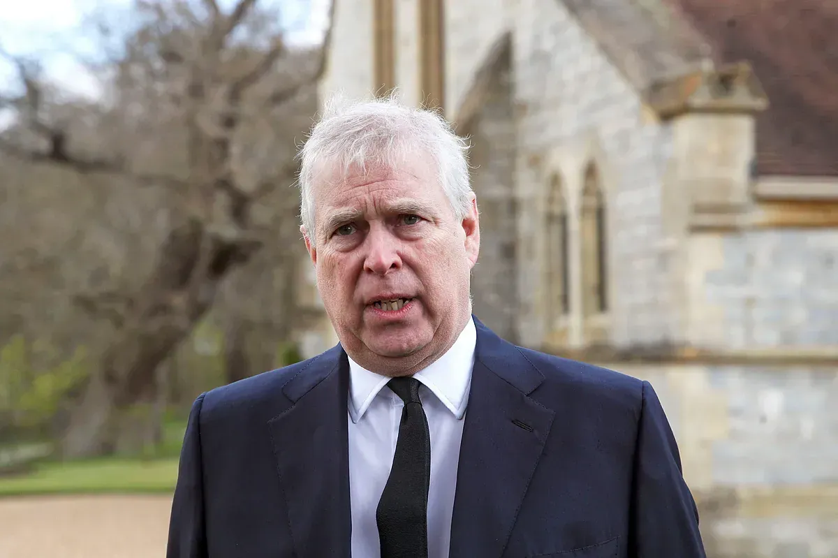 Andrés de Inglaterra perdió su nobleza.