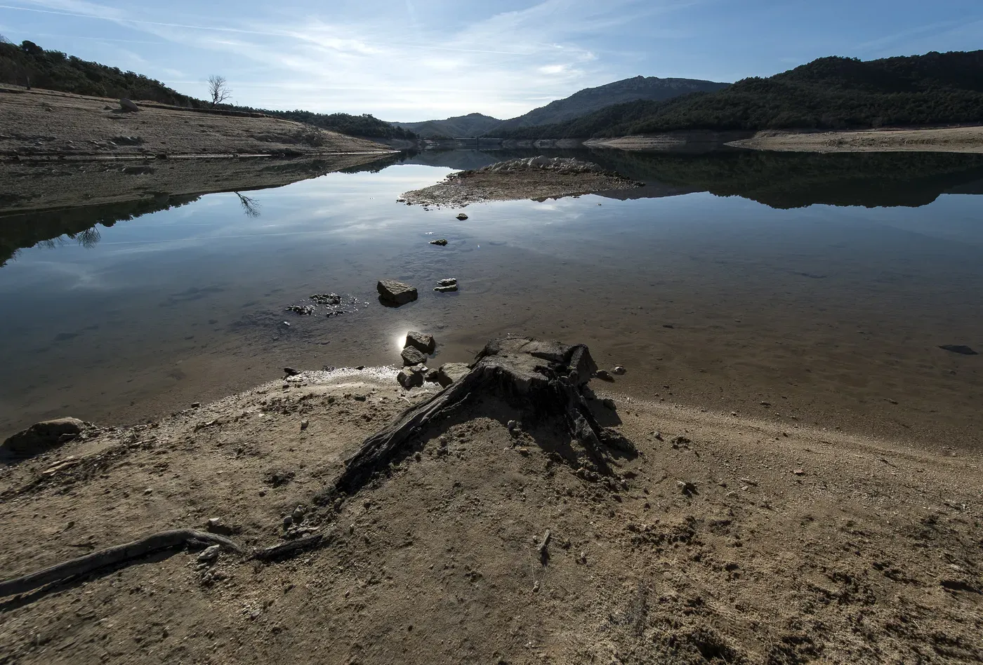 Ante la falta de lluvias en España y descenso del agua embalsada, crece miedo a la sequía