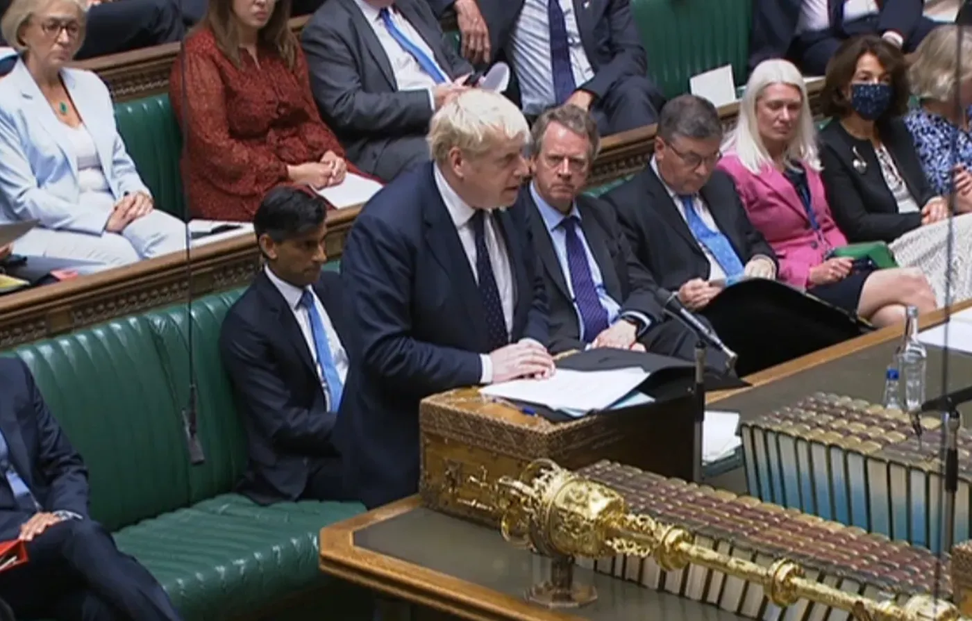 Boris Johnson: anuncia un incremento los impuestos para salvar la sanidad pública