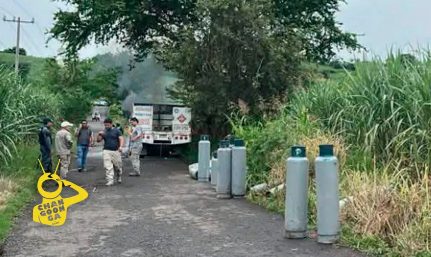 Camioneta de Gas Arde en Nueva Jerusalén