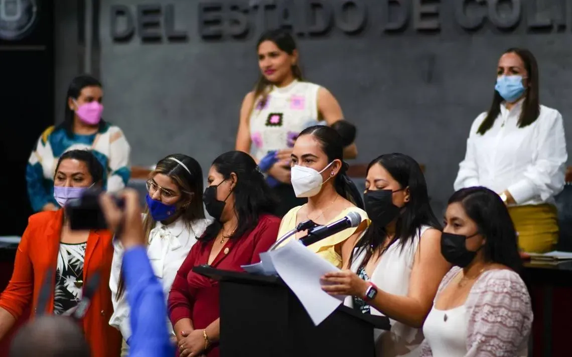 Congreso de Colima presenta iniciativa de menstruación digna