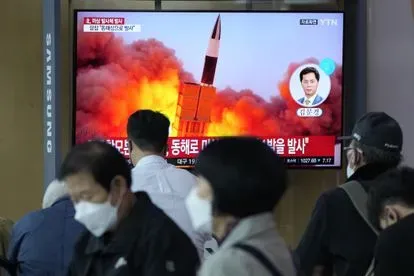 Corea del Norte lanza misil de prueba hacia el mar de Japón