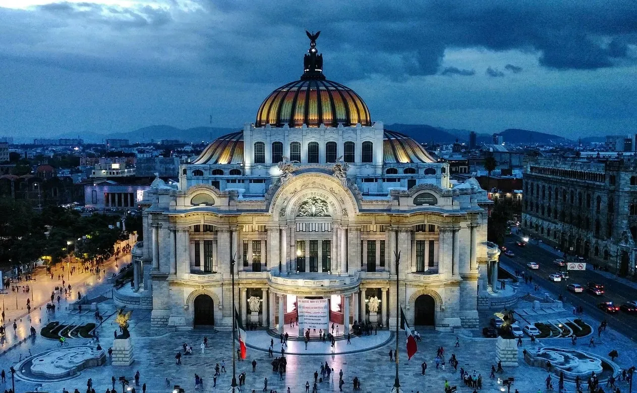 Crece 43.4% el turismo internacional en México 2022