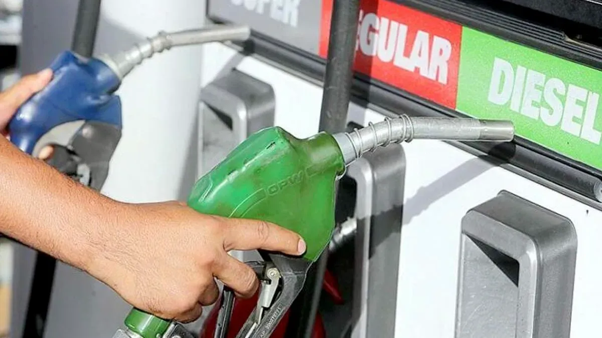 Cumple gobierno ocho meses sin aumento en gasolina