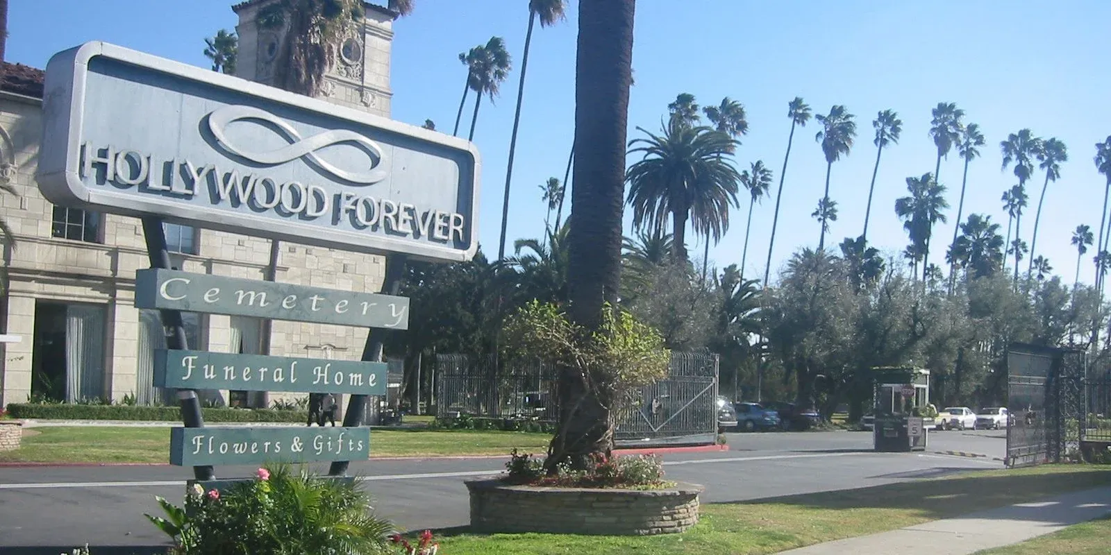 Hollywood cemetery