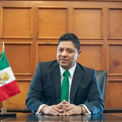 Da positivo a COVID-19 gobernador de San Luis Potosí