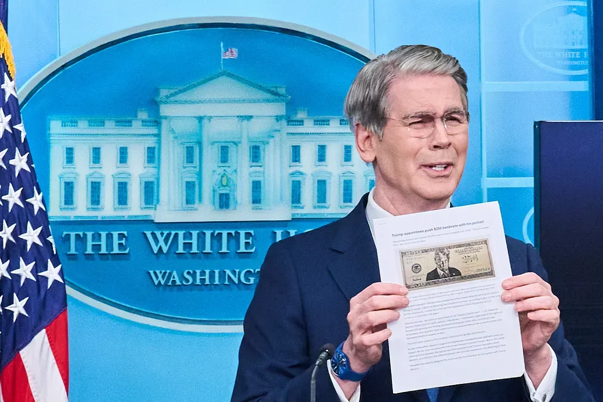 EEUU impulsa imprimir billetes de 250 dólares con Trump.
