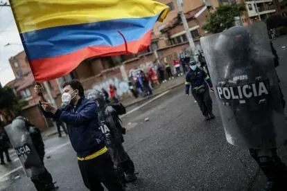El clima electoral condiciona la salida a la crisis en Colombia