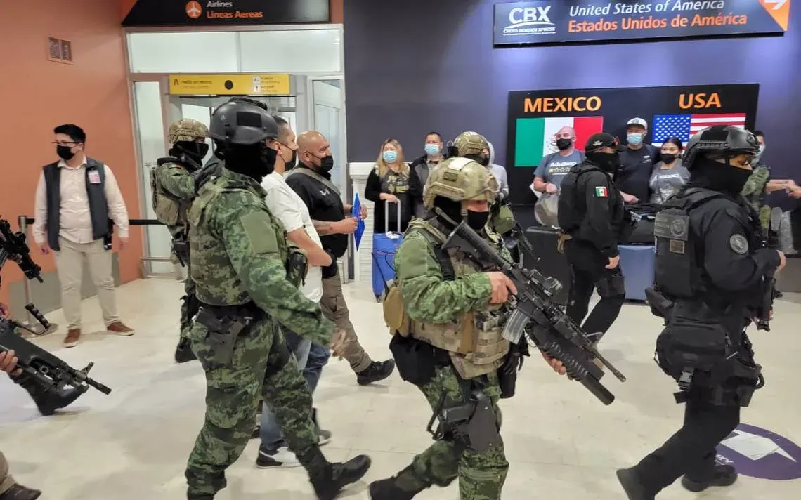 ''El Huevo'', presunto líder del Cártel del Noreste, es extraditado a EU