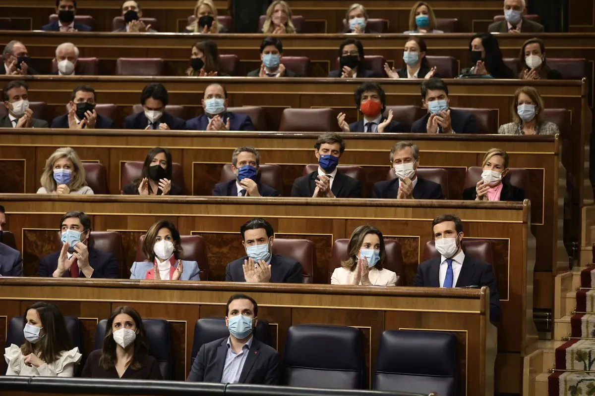 El PP abandona a su suerte a Pablo Casado