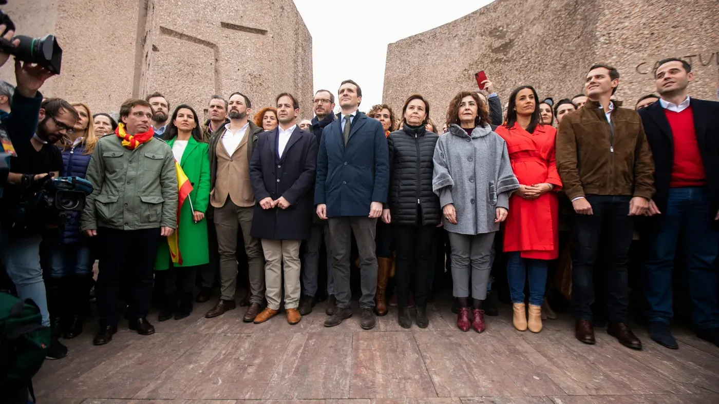 El PP y Vox mantienen su fuego cruzado: “La foto de Colón no cambia nada”