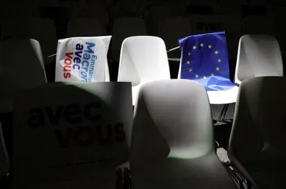 Elecciones en Francia: Macron se queda solo como garante del sistema, de la actual Unión Europea y la OTAN