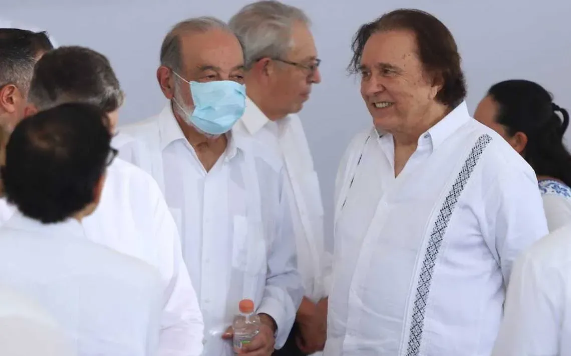 Elogia AMLO a Carlos Slim, quien intercedió entre entre los empresarios y el gobierno