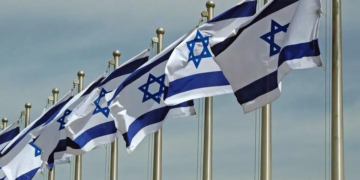 Embajada de Israel rechaza vandalismo a estatua de Netanyahu