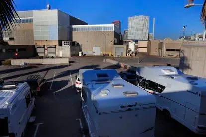 Empleados de Aigües de Barcelona son confinados en parking para evitar contagios