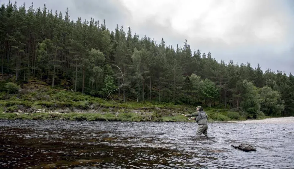 Escocia: Fife Arms, noche entre arte en las Highlands