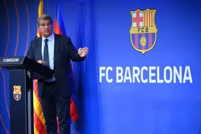 El Barcelona enseña su ruina económica