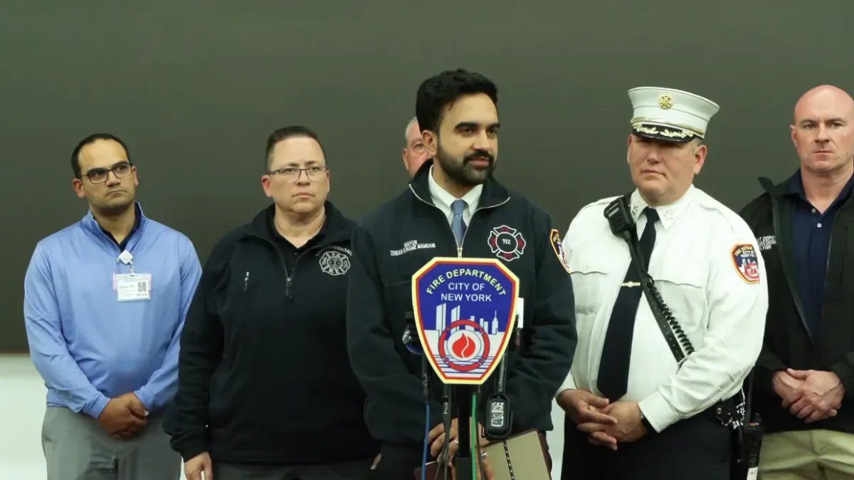 Fuego y explosión causan un muerto y 30 heridos en Nueva York