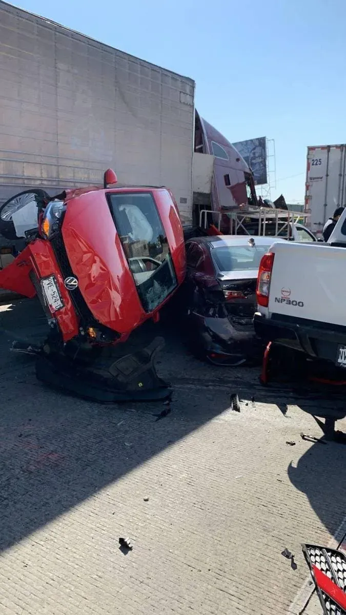 Fuerte accidente se registró en el Paso Exprés de Cuernavaca