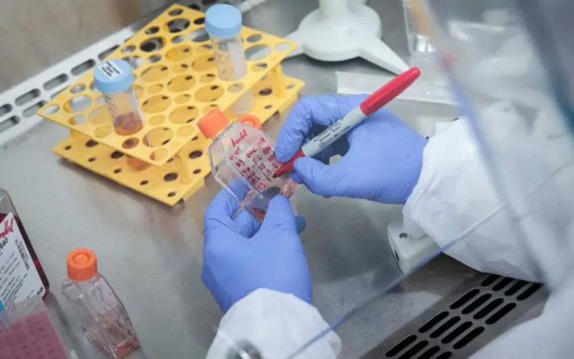 Gobierno Británico aprueba anticuerpo contra el covid-19 "sotrovimab"