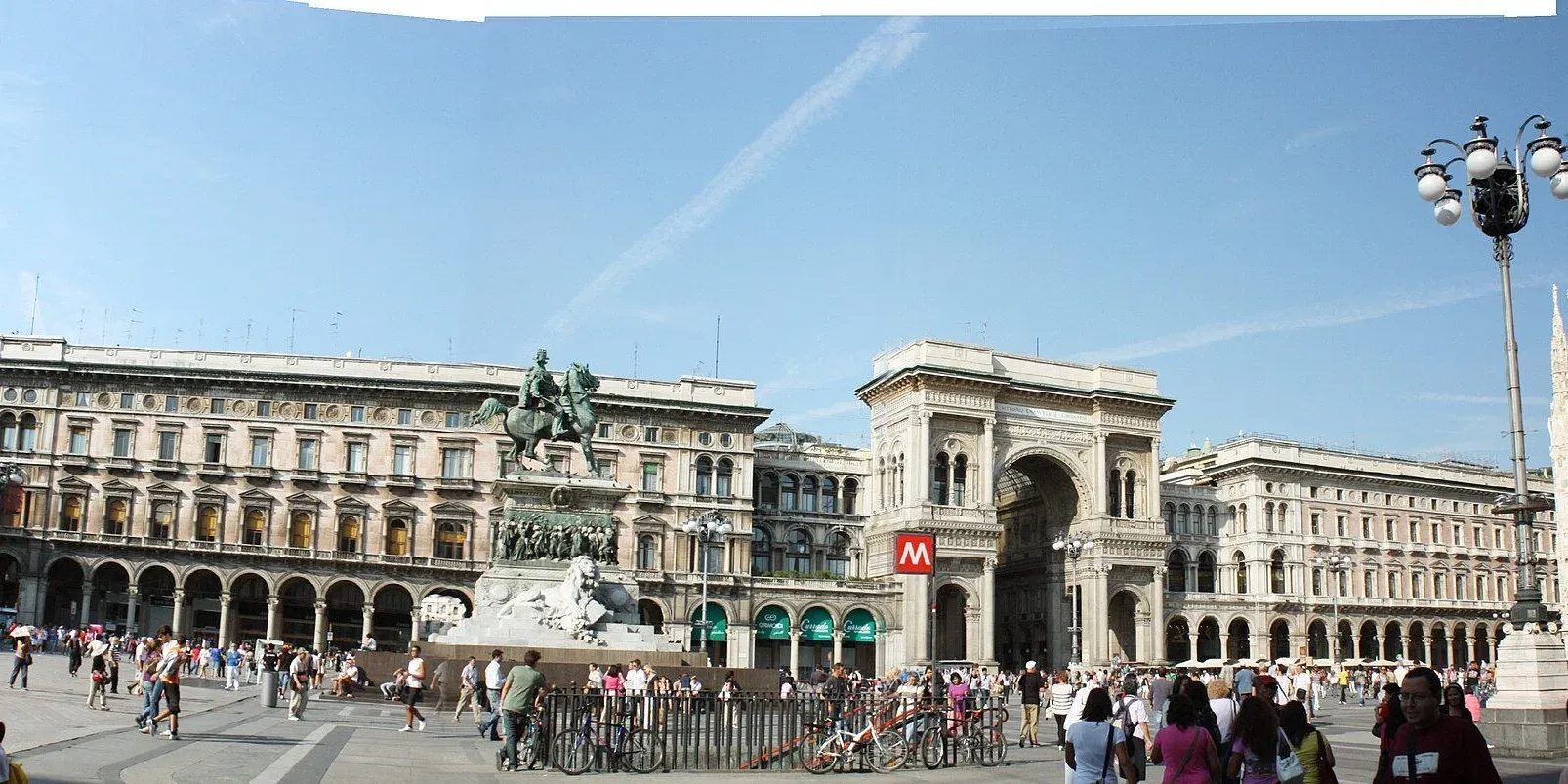 Plaza del Duomo Milan