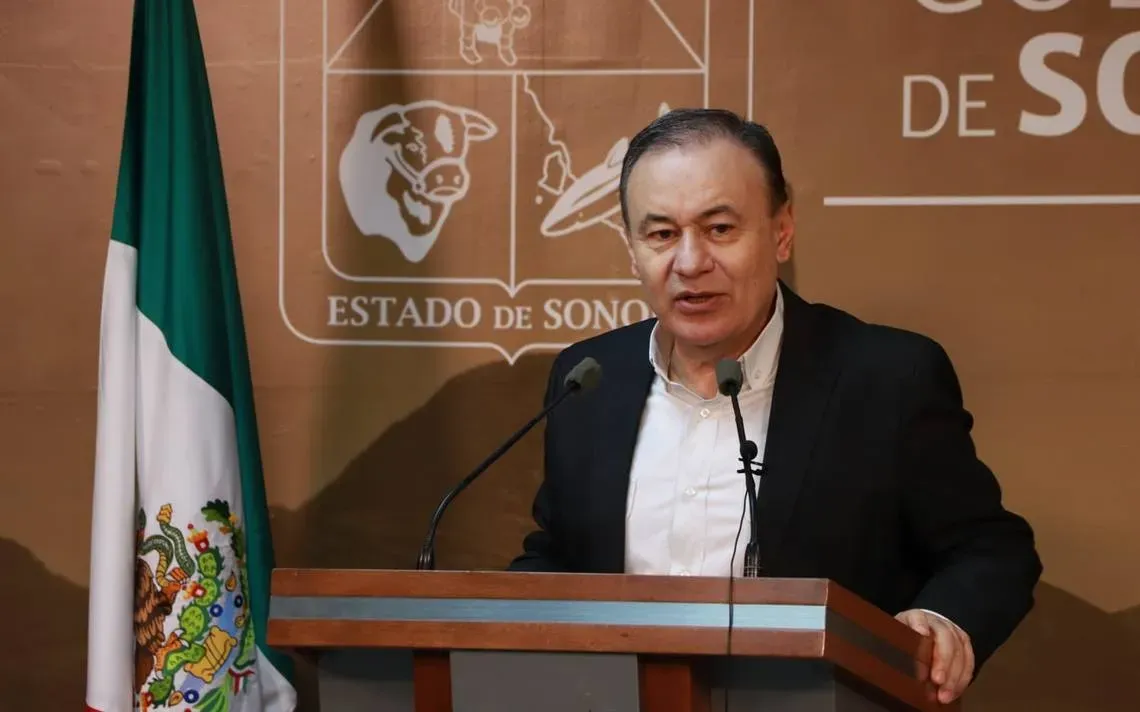 Hackean WhatsApp del gobernador de Sonora