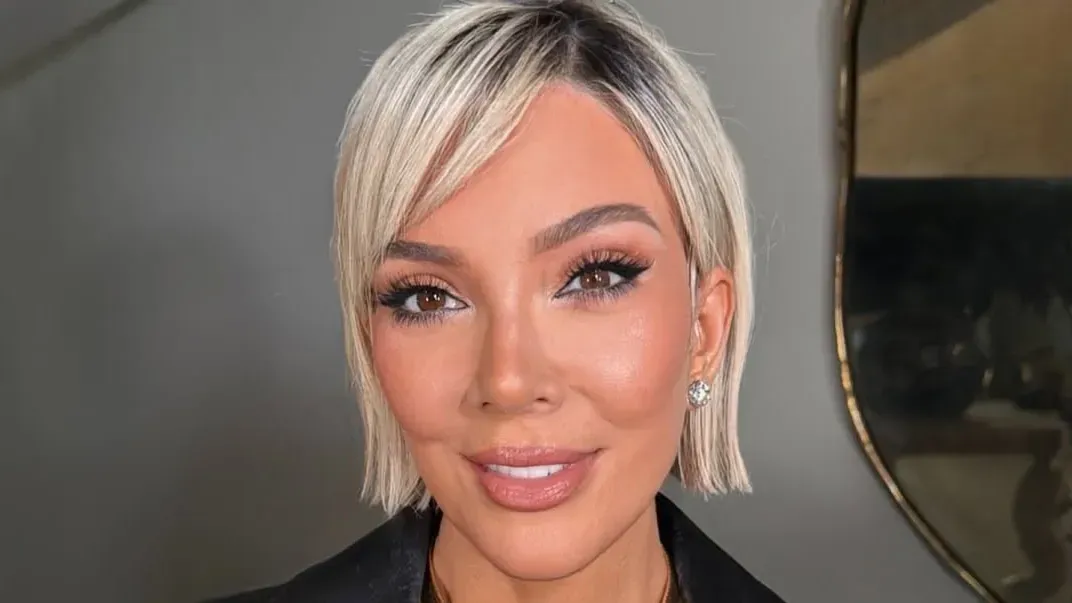 ¡Increíble! Kris Jenner luce bob rubio a los 60+.