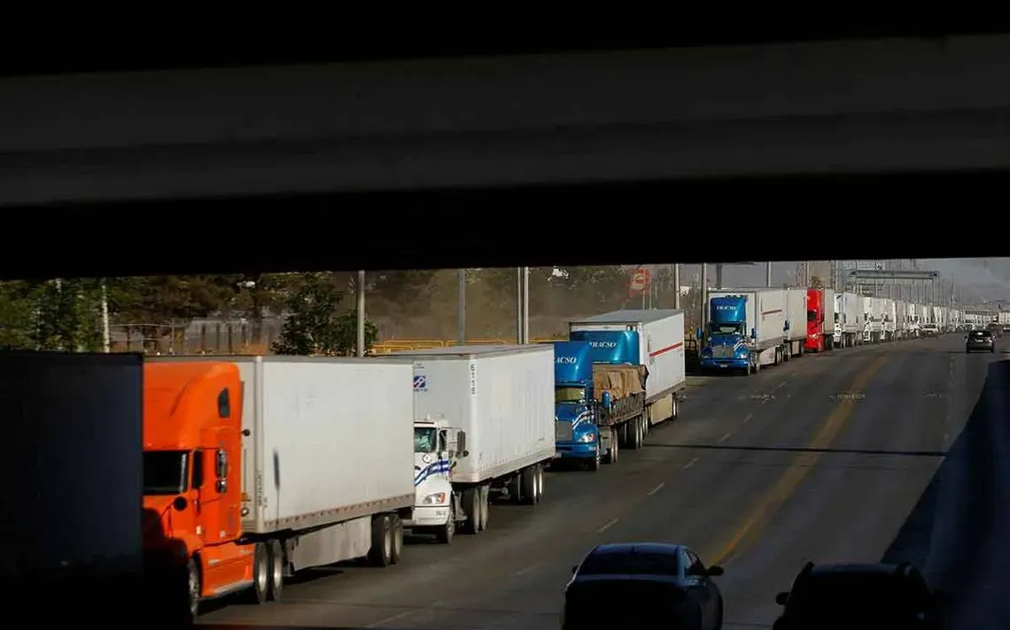 Innecesarias las medidas de presión a transportistas mexicanos en la frontera