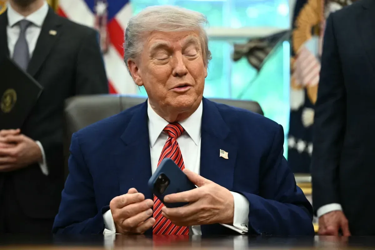 Inversores de memecoin Trump perdieron $3.8 mil millones.