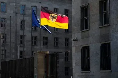 Investigación sobre una oficina gubernamental que persigue casos de blanqueo de dinero