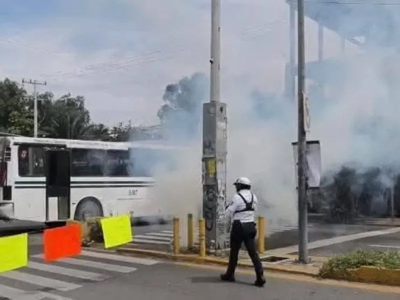 Jesús Romero apoya despido de docentes en Telebachilleratos.