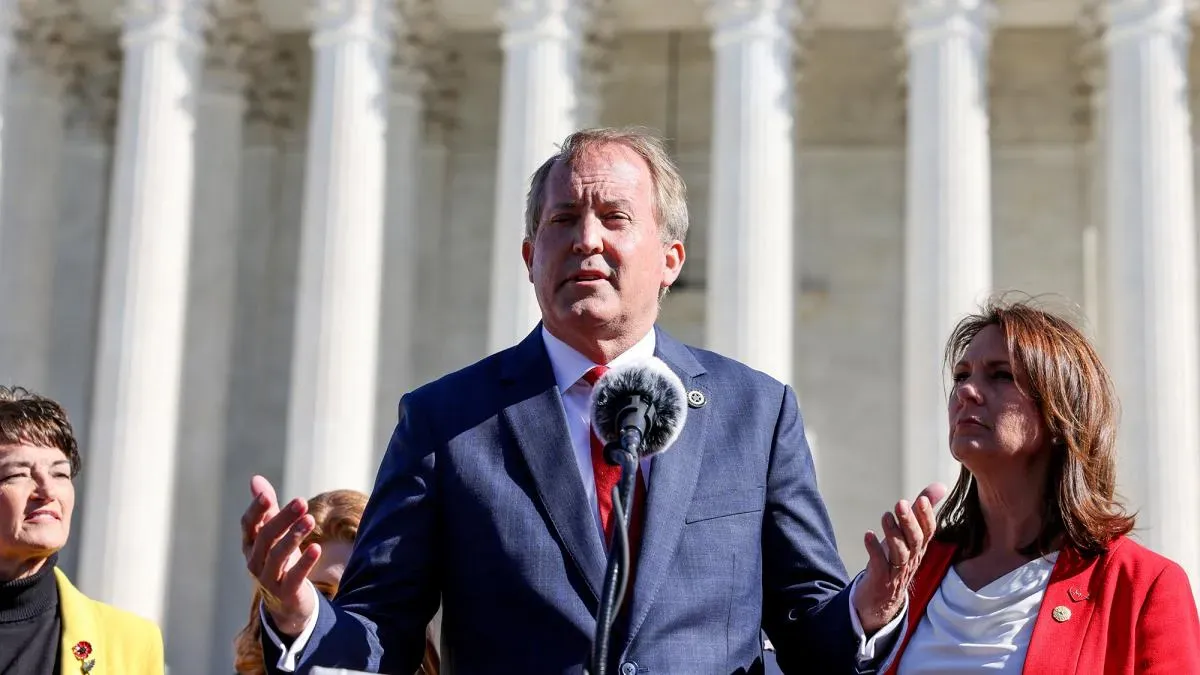 Ken Paxton triunfa en primarias republicanas de Texas.