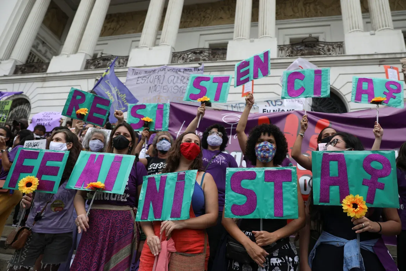 La gran tarea de erradicar la violencia contra las mujeres este 2022