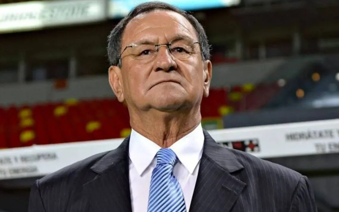 Las equivocaciones de Enrique Meza al dirigir la selección de México
