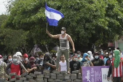Literatura violenta y peligrosa