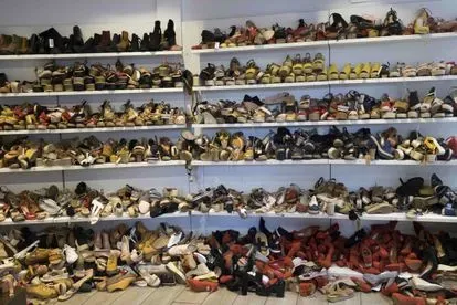 Los zapatos que pisan Madrid ya no cubren pies por necesidad sino por moda