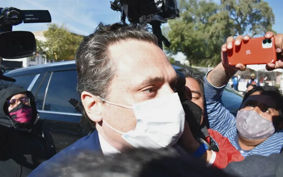 Lozoya Austin, ex director de PEMEX, podría alcanzar más de 50 años de prisión