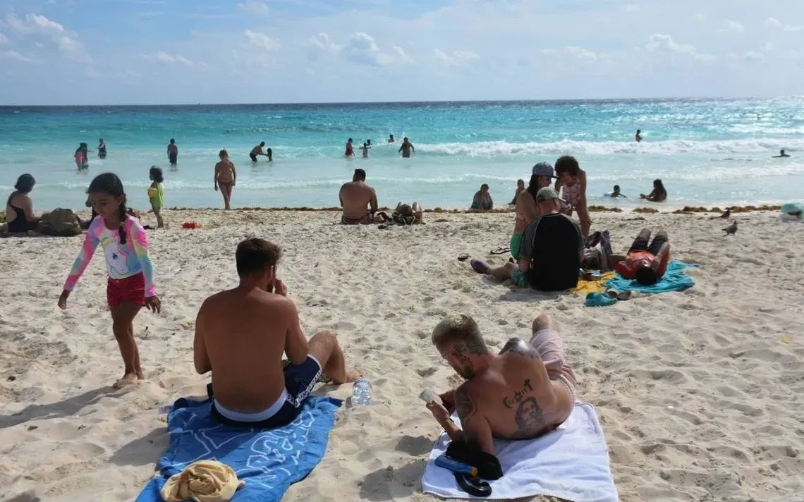 Más de 300 mil turistas llegaron a las playas del Caribe Mexicano en esta Semana Santa