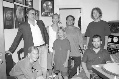 "Mmmbop" cumple 25 años, el disco con el que Hanson conquistó el mundo