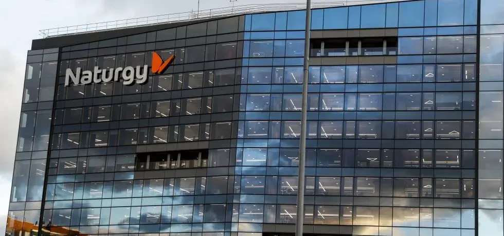Naturgy se desploma un 12% en Bolsa tras anunciar la escisión de su negocio