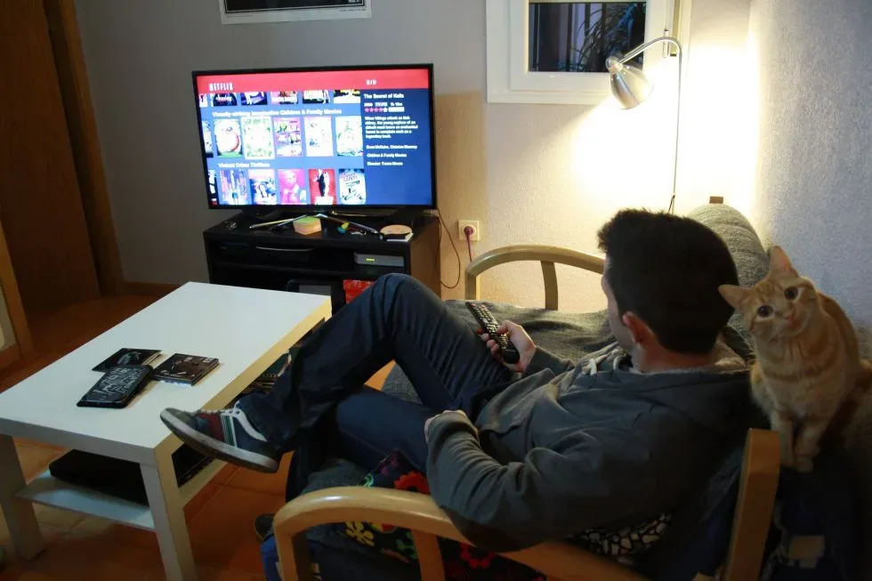 Plataformas de streaming abren versiones más baratas donde incluirán anuncios