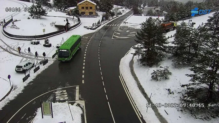 Nieve en la sierra de Madrid, la primera del año | Madrid