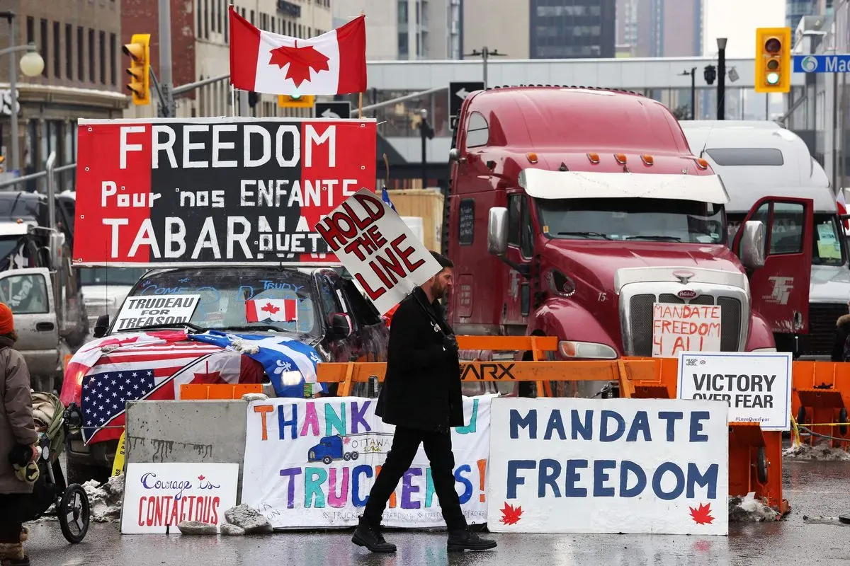 Protesta de cientos de camioneros canadienses contra la vacunación obligatoria