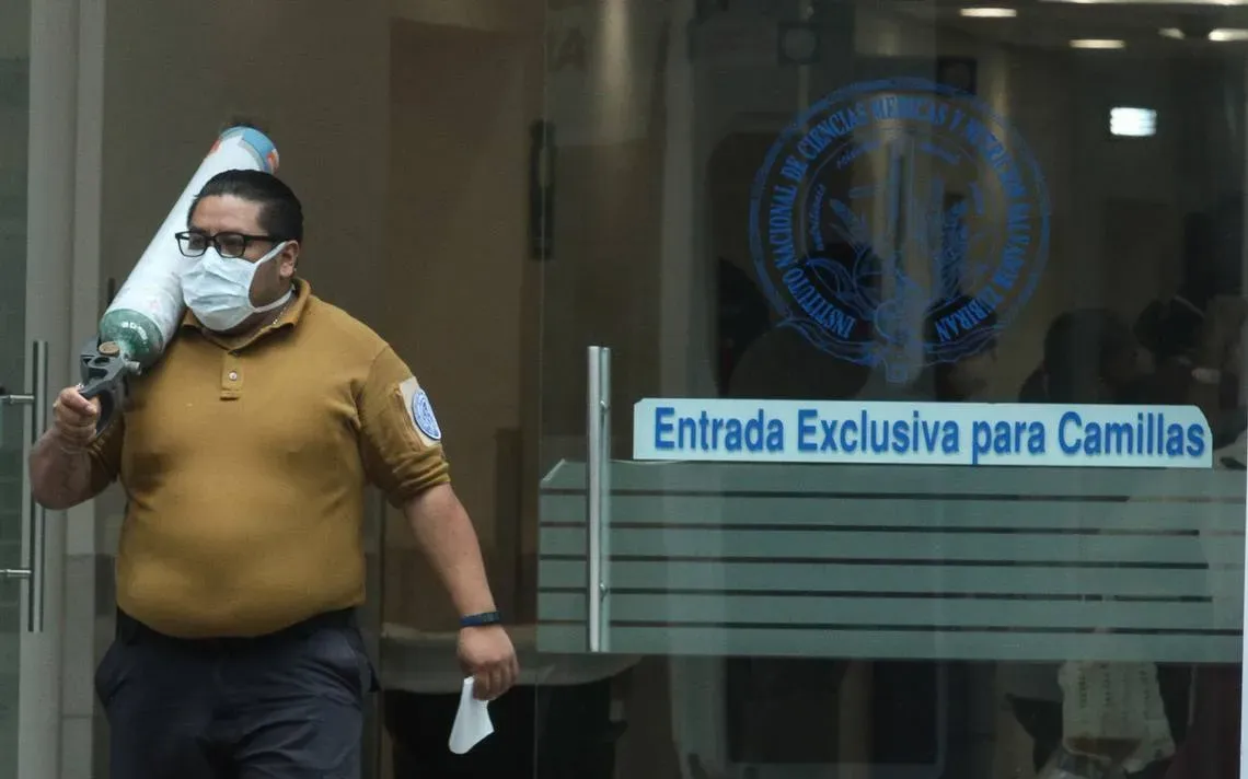 Puebla regresa a semáforo naranja por pico alarmante de tercera ola Covid