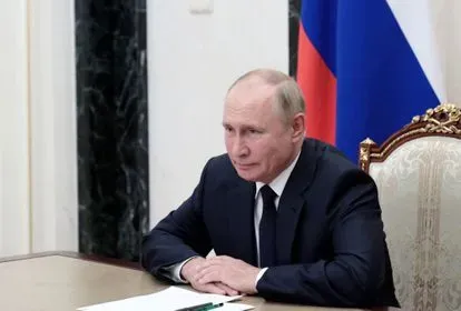 Rancias maniobras de Putin