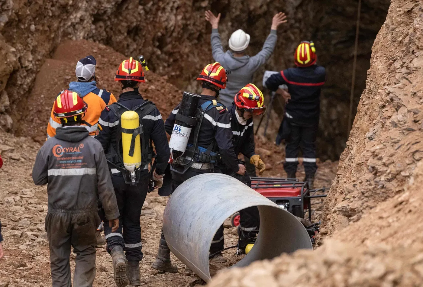 Rayan: Los equipos de rescate llegan al lugar donde se encuentra el niño atrapado en el pozo de Marruecos